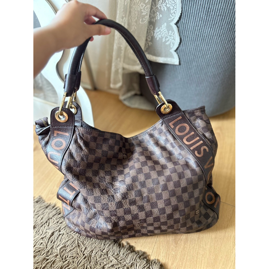 Preloved Louis Vuitton leather Damier tote bag