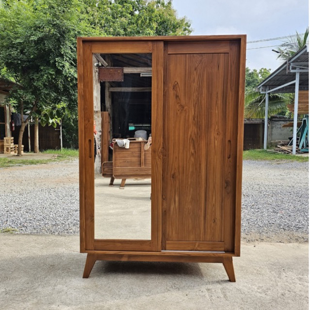 Lemari pakaian pintu sliding kayu jati | Lemari pakaian minimalis