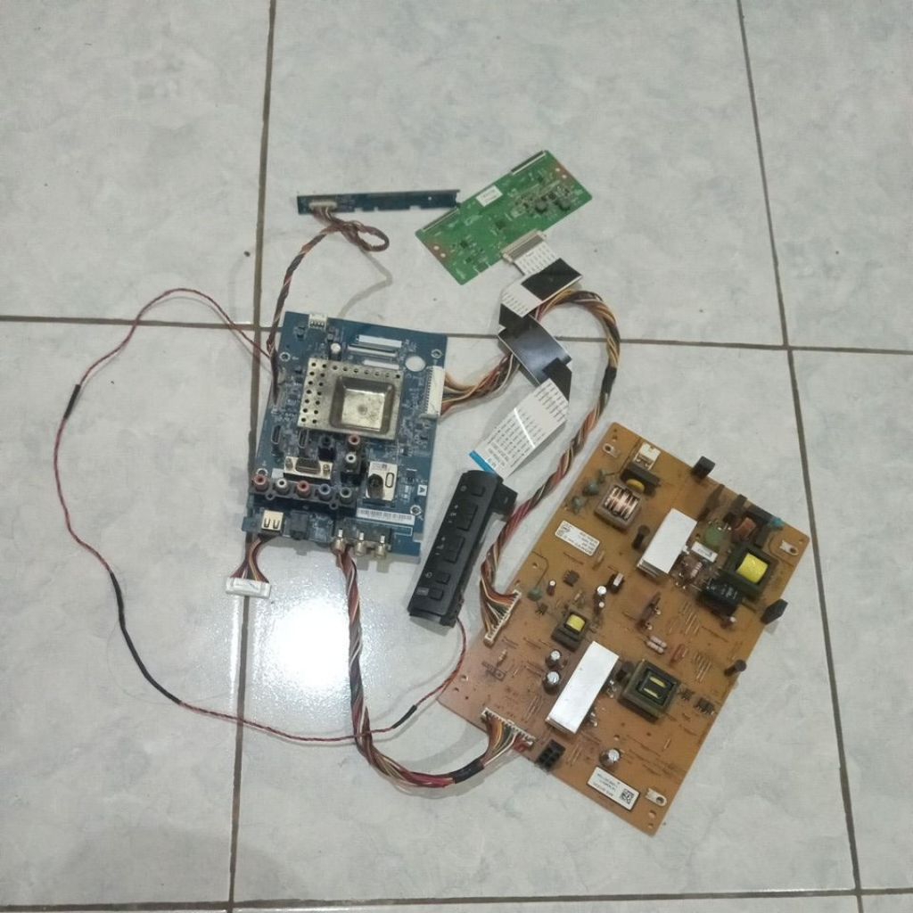mesin tv Sony bravia KLV-32EX310 power suplay mpeg tcon komplit