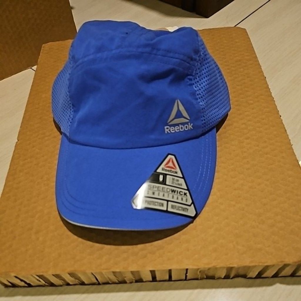 NEW-REEBOK-Running Cap Sppedwick