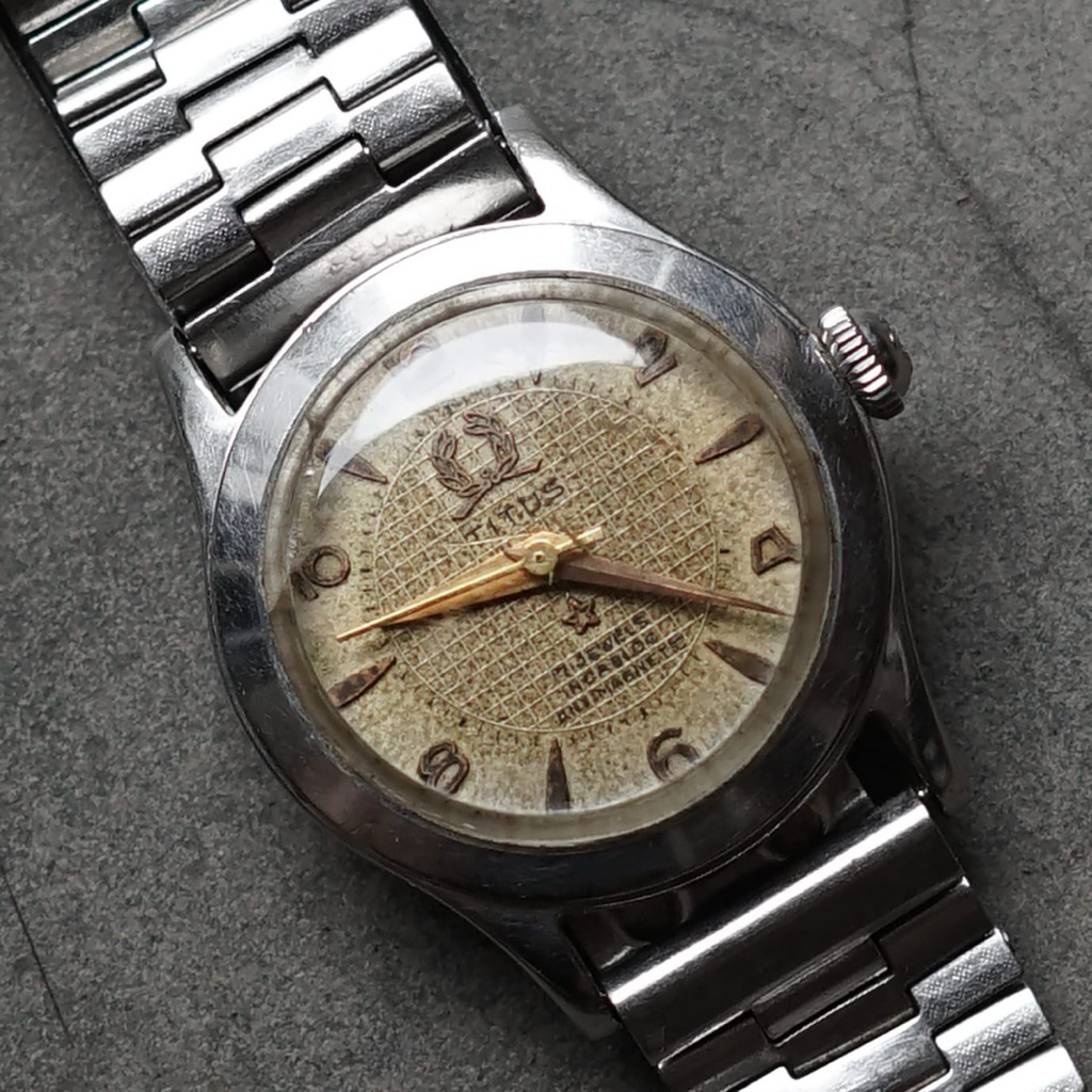 Jam tangan Vintage titus military