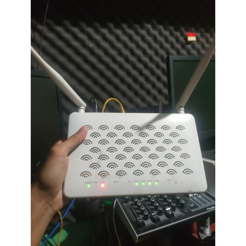 Router WiFi GPON ONT ZTE F609 Bekas – Normal – Tanpa Adaptor