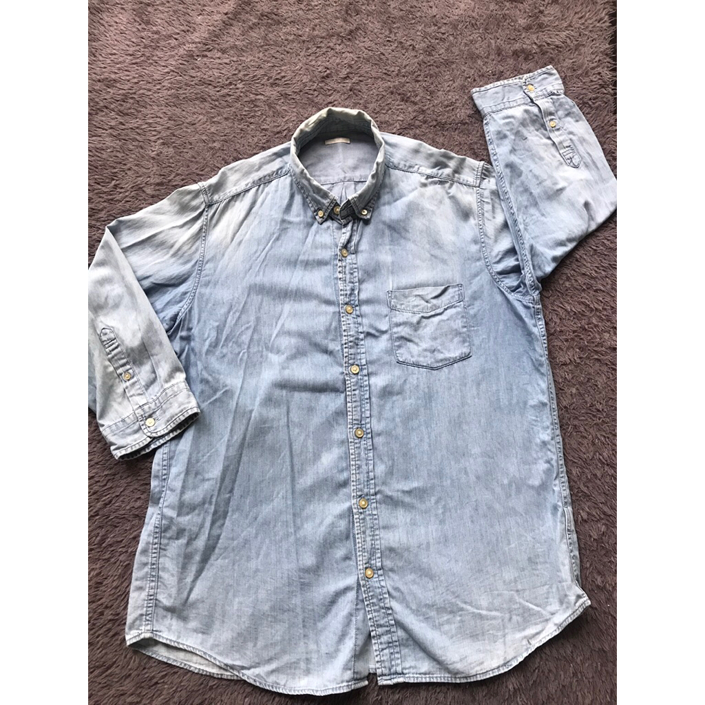 PRELOVED KEMEJA DENIM GU [SPLITPAY LEBIH HEMAT]