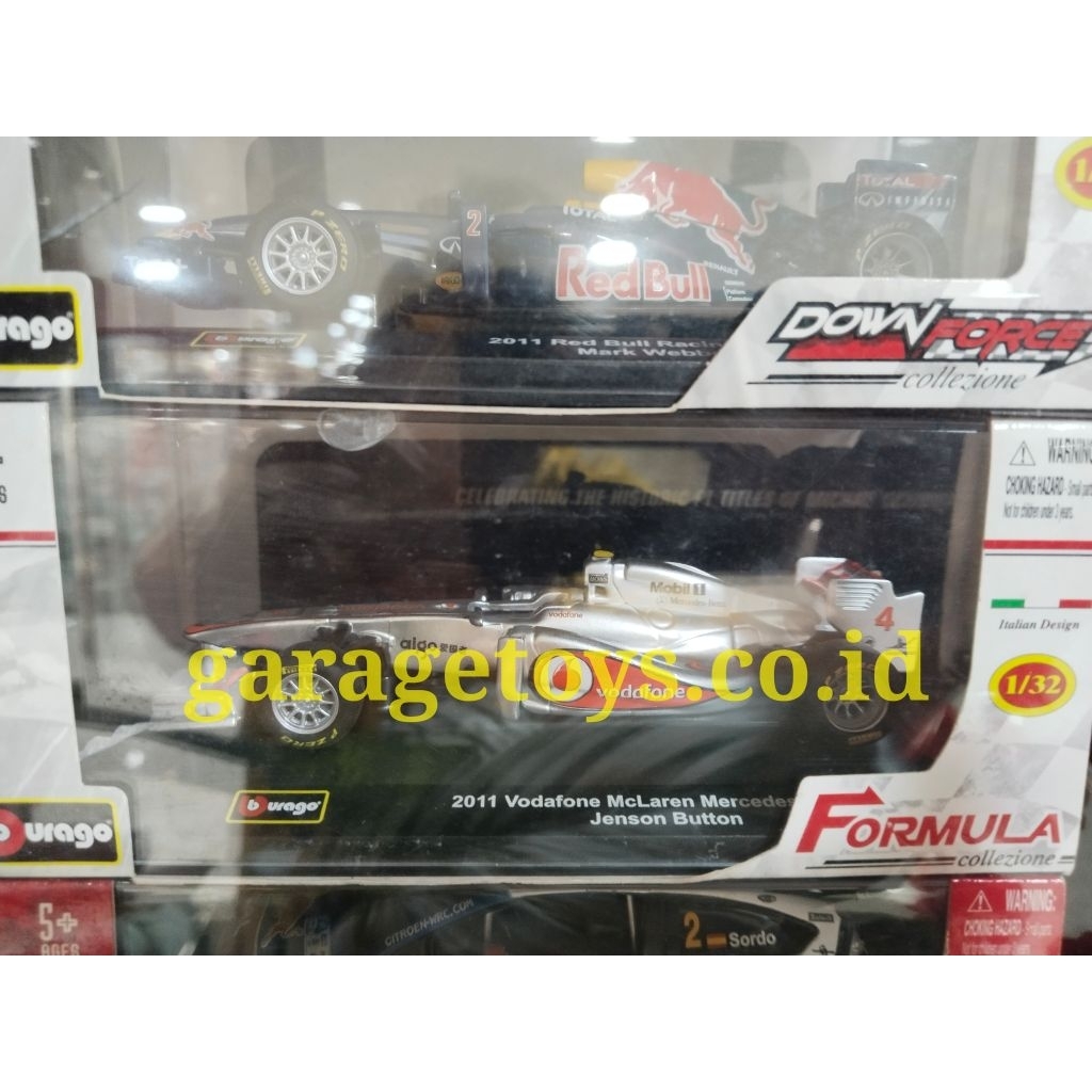 Bburago 1:32 Formula 1 Mercedes Benz 2011 Jenson Button