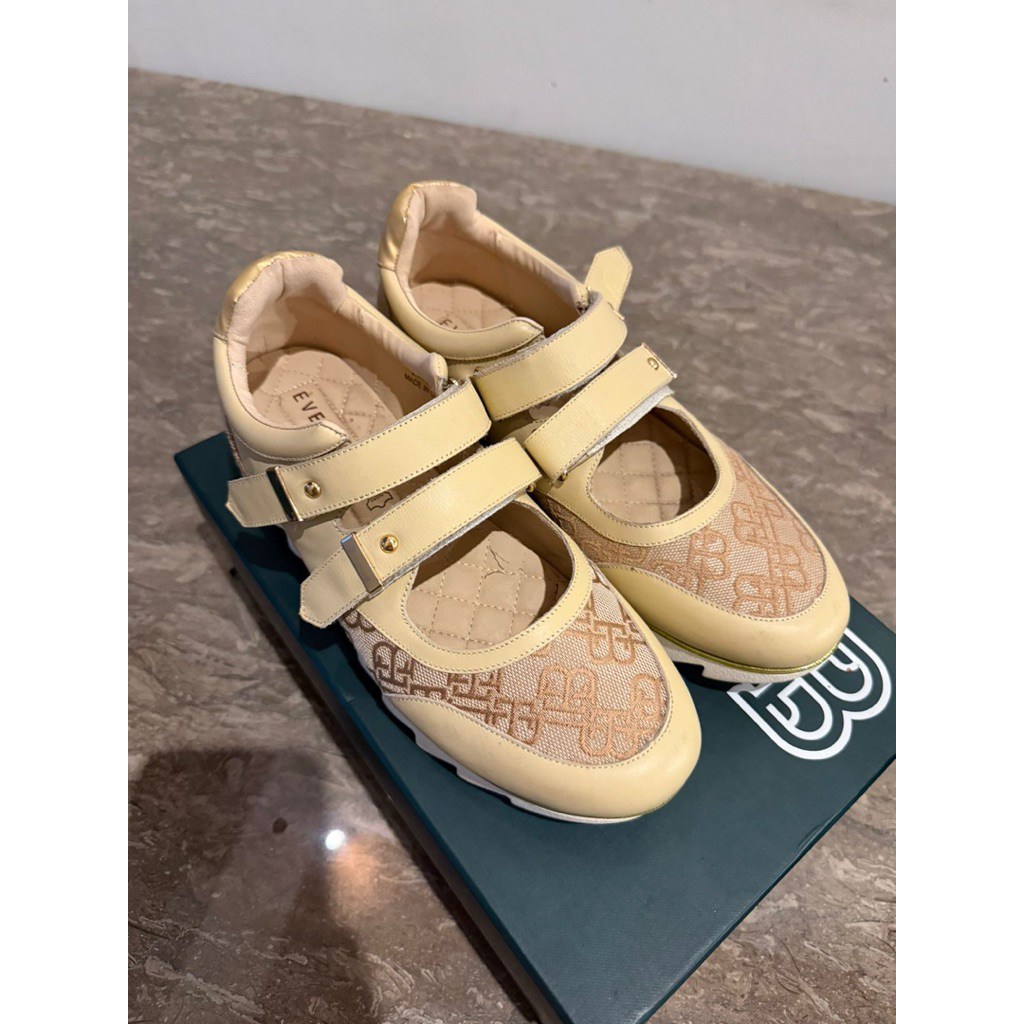 preloved sepatu everbest