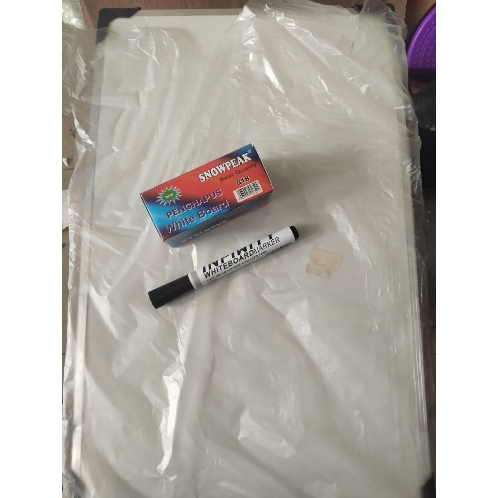 papan tulis 30x50/papan tulis black white/papan tulis40x60/60x90/papan tulis