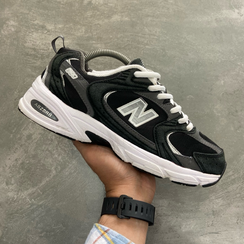 [Size 41.5] Rare New Balance 530 ‘Black White Grey’ MR530CC Second Kondisi Mulus Nominus. Harga Baru