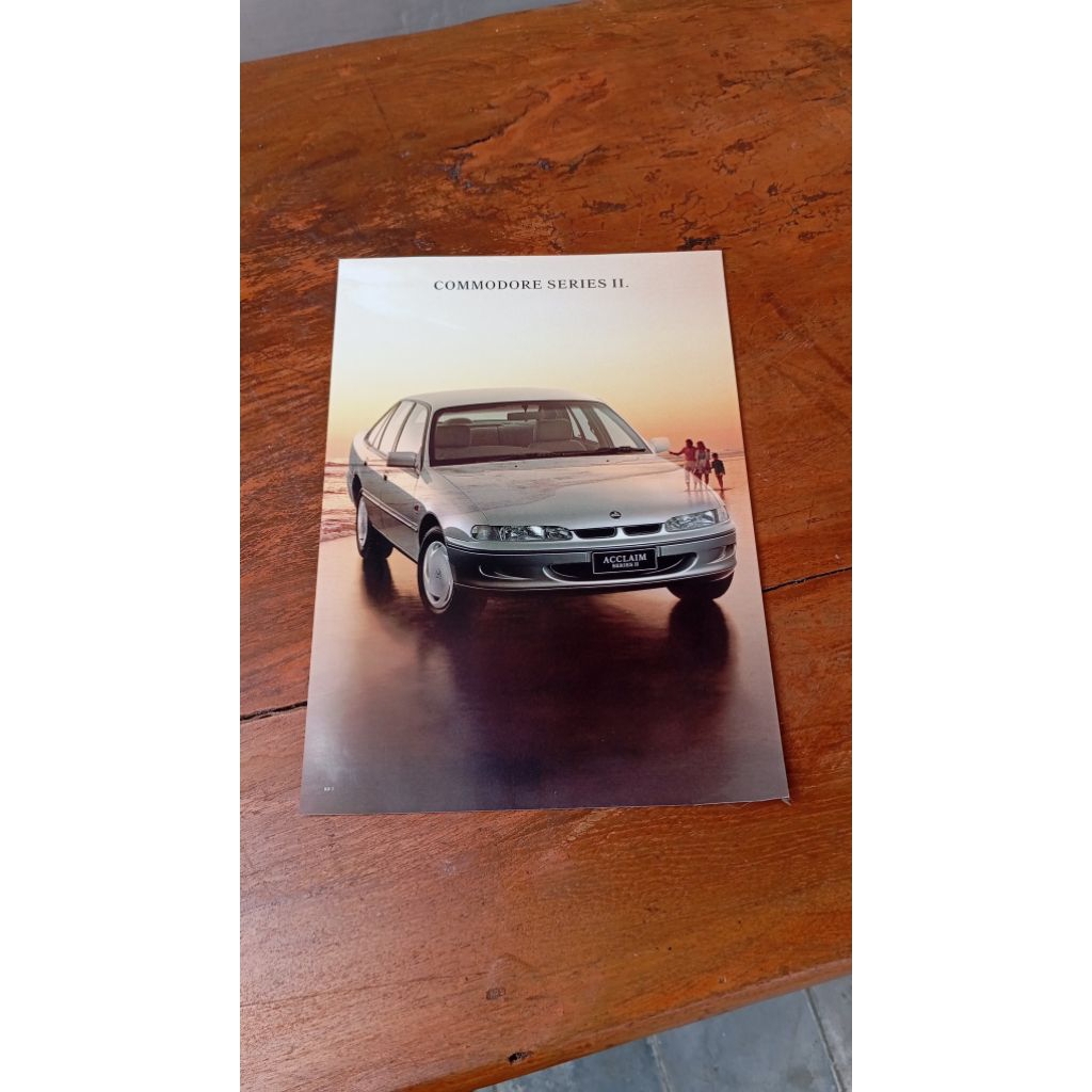 original brosur holden commodore series 11