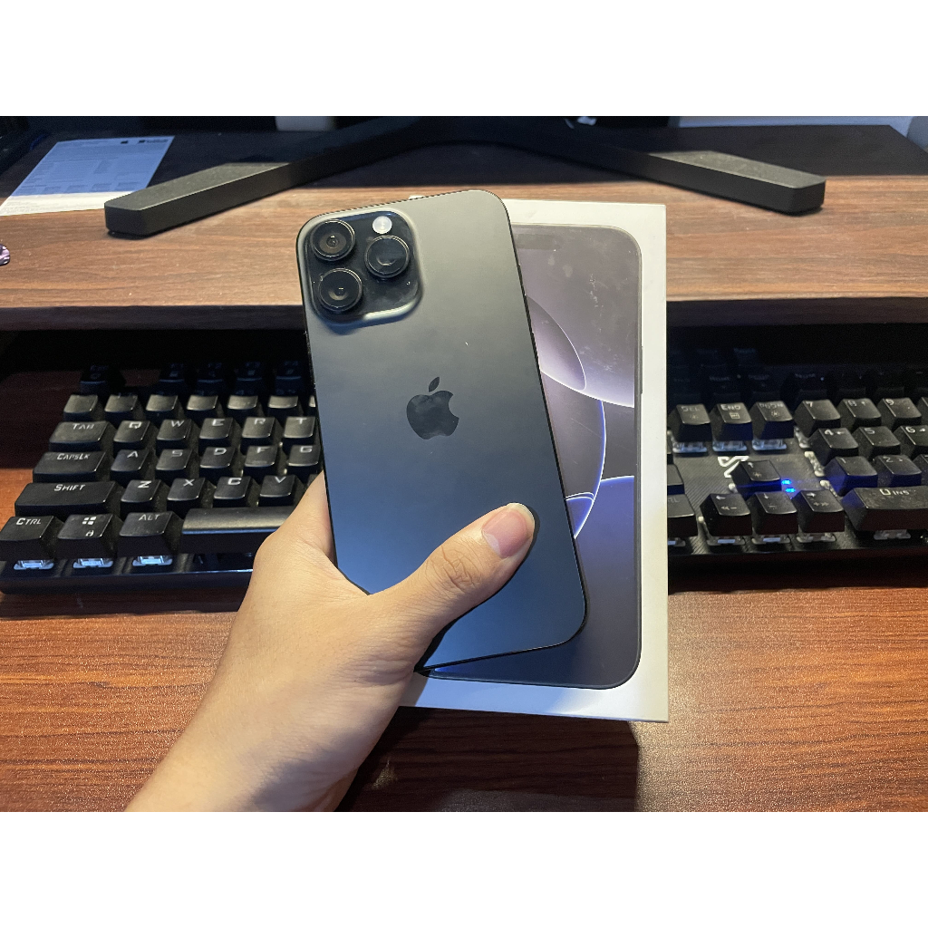 IPHONE 16 PRO MAX BLACK 256 GB RESMI IBOX SECOND