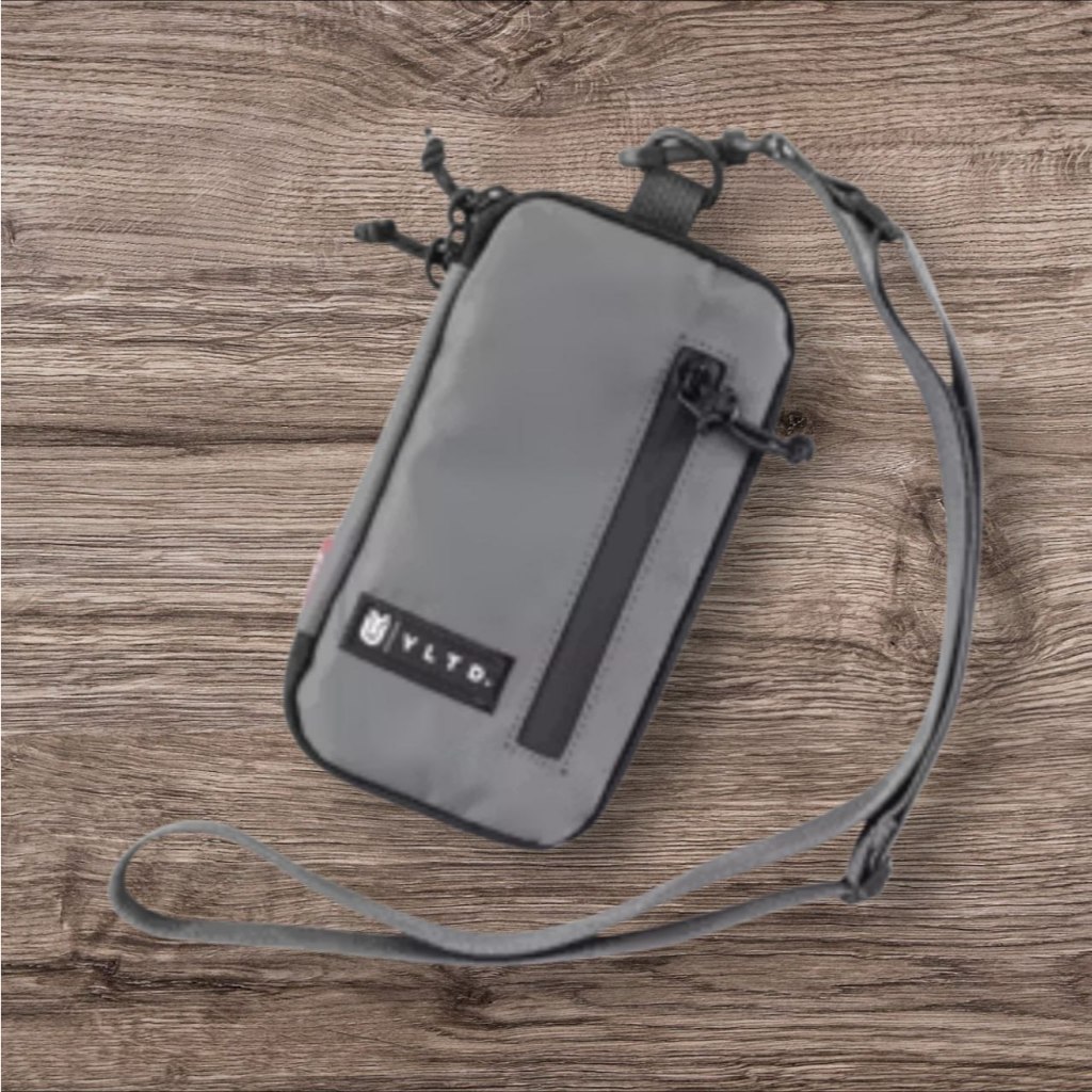 TAS SLEMPANG LEHER PRIA KEKINIAN