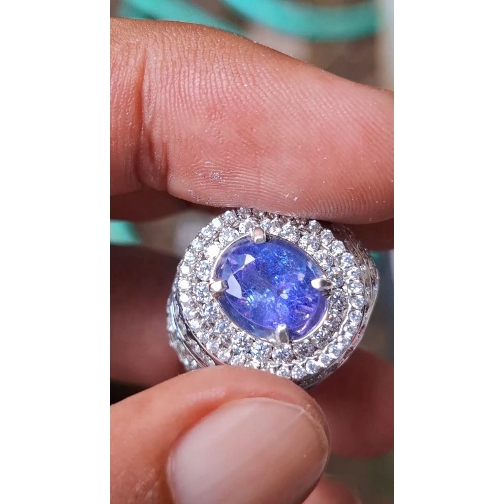 Natural Tanzanite Memo GRI
