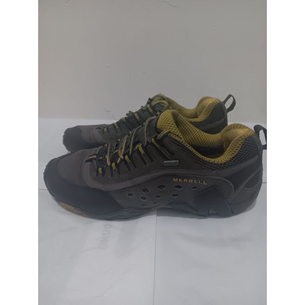 Merrell Intercept Hiking Shoes Sepatu Gunung Pria Size 44