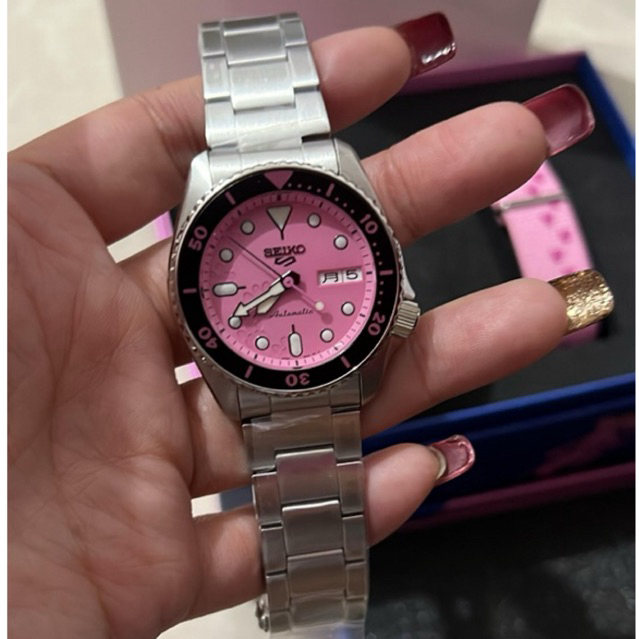 Seiko 5 Sports Pink Panther Limited Edition SRPM07