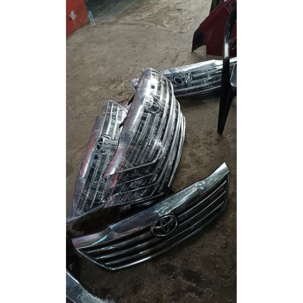 gril fortuner grand 2012 chroom lelangan