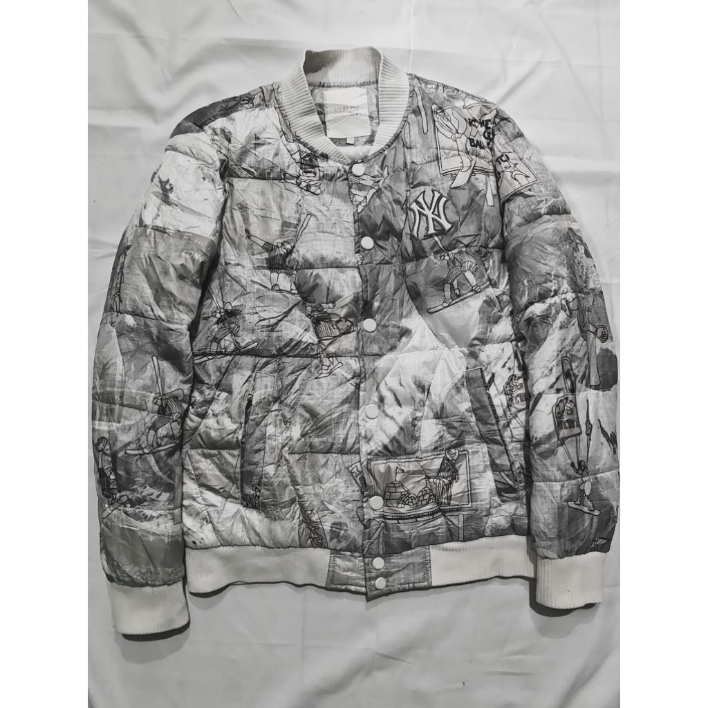 Rare Item MLB NY Yankees AOP Puffer Bomber