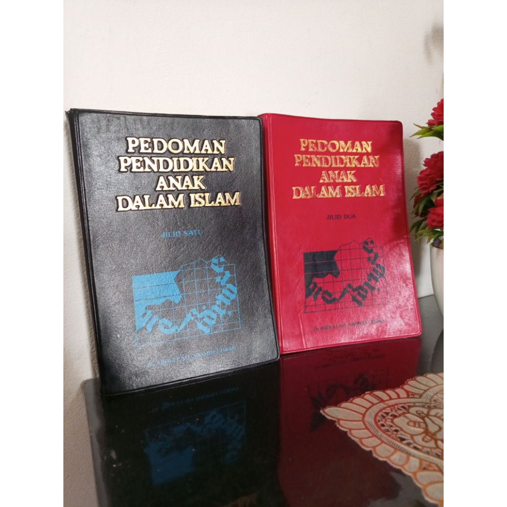 ORIGINAL BUKU - PEDOMAN PENDIDIKAN ANAK DALAM ISLAM JILID 1&2 by Abdullah