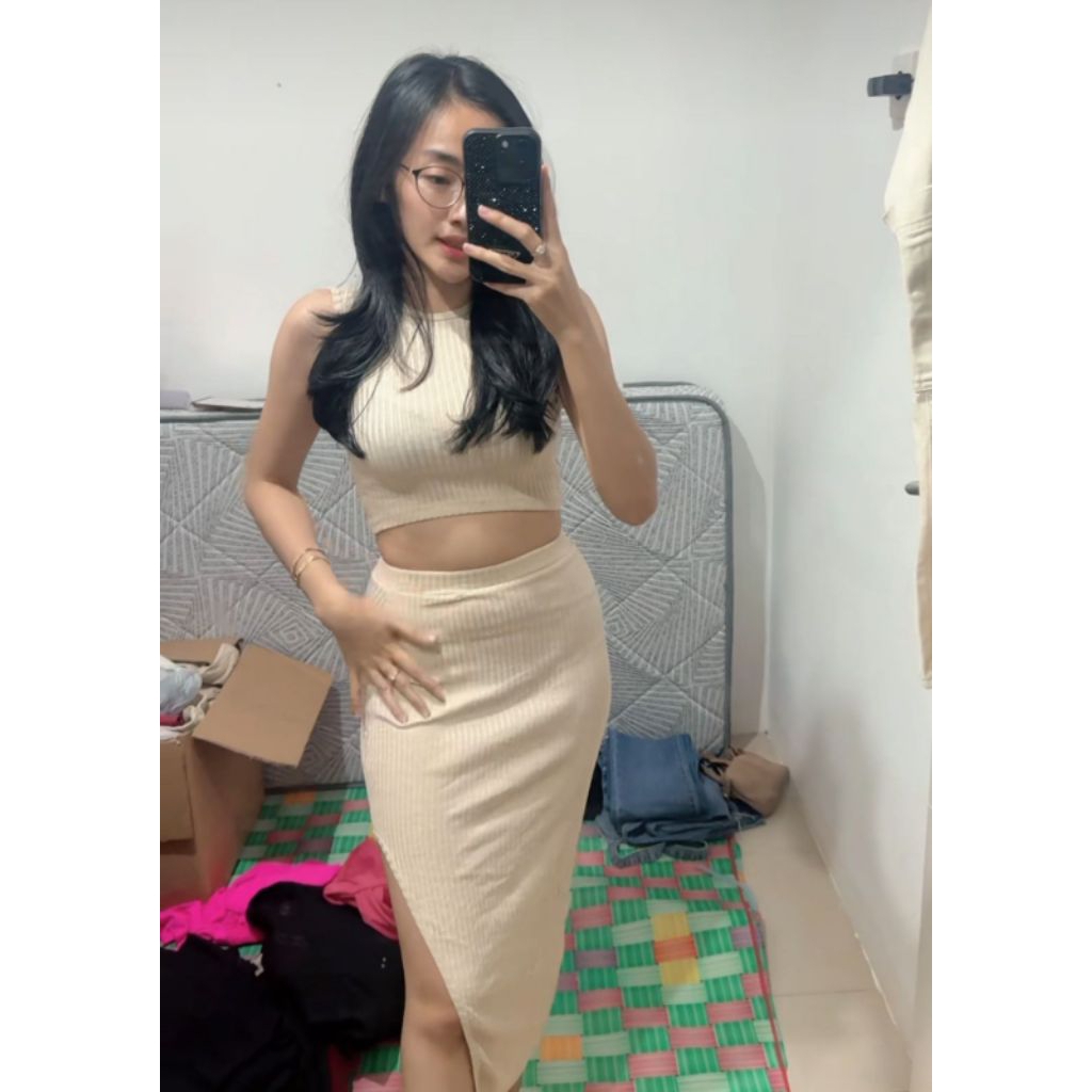 preloved one set rajut wanita tanktop rok