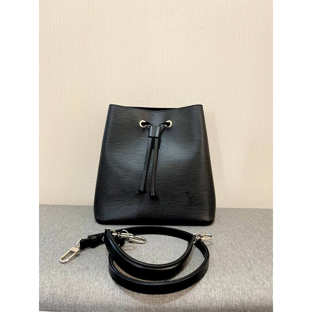 (PRELOVED) Louis Vuitton LV Neo Noe MM Black Epi Leather 2018