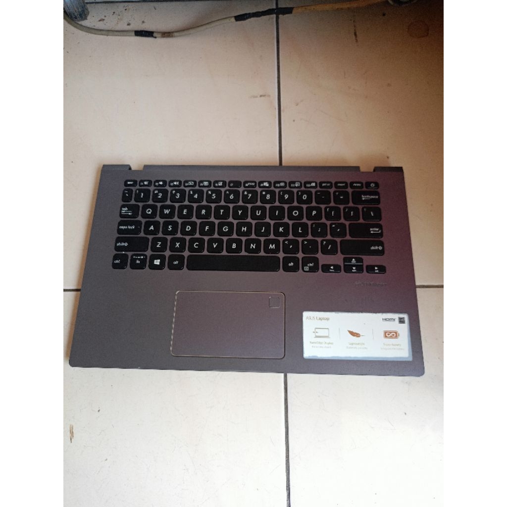palmrest Asus A409M Notebook PC.
