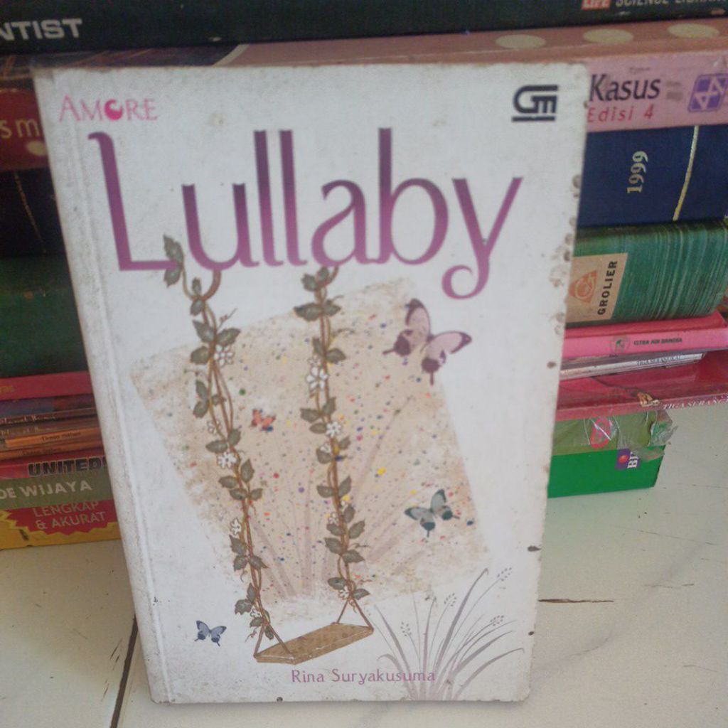 novel lullaby oleh Rina suryakusuma
