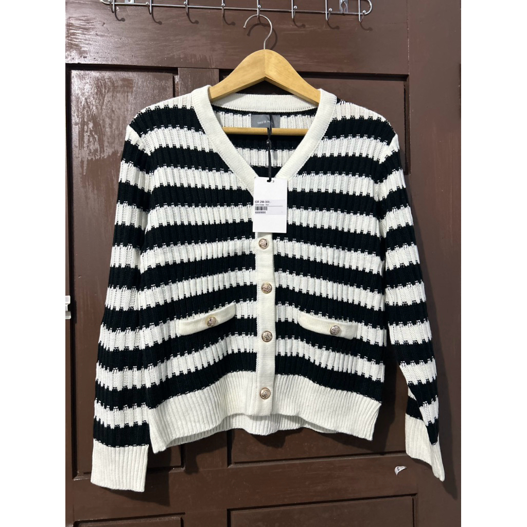 This Is April Celina Cardigan Rajut Outer Luaran Rajut Wanita Hitam Putih
