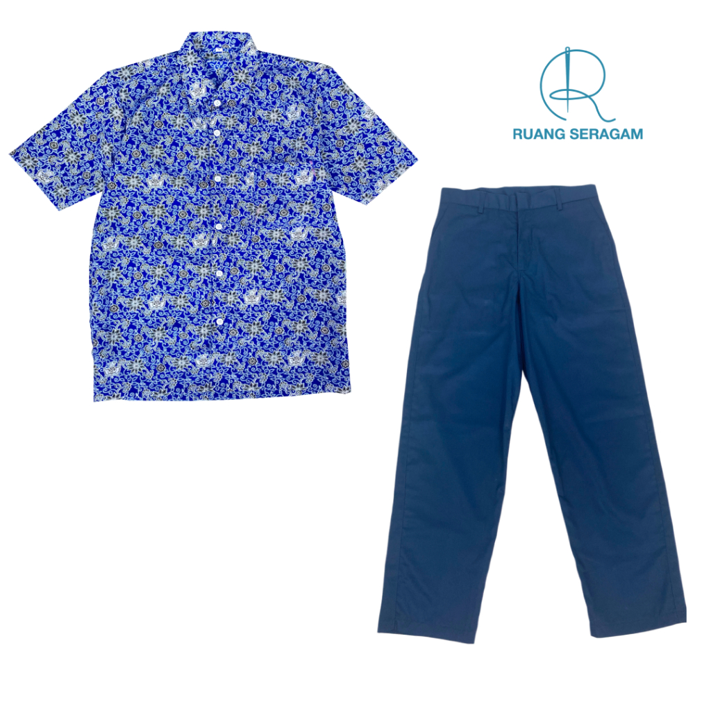 SATU SETELAN BATIK SERAGAM SEKOLAH SMP MOTIF BUNGA RAMPE WARNA BIRU LENGAN PENDEK DAN CELANA SMP PAN