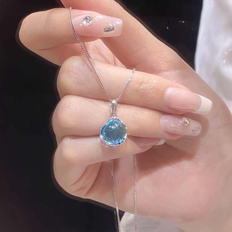 Kalung Liontin Batu Biru Laut Perak - Aksesoris Wanita Elegan & Elegan