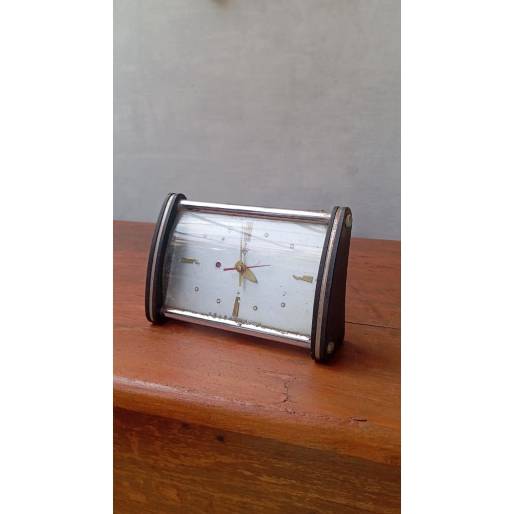 antik lawas jam weker cina