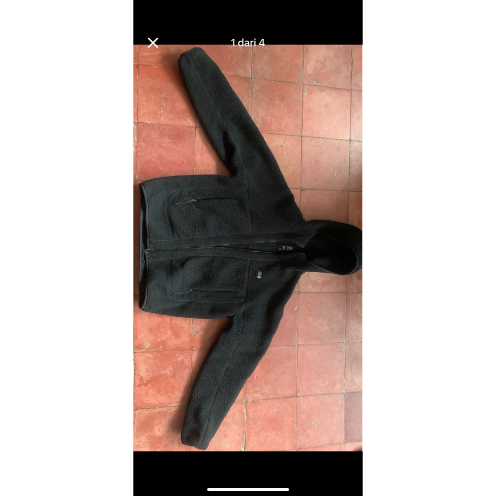 Jacket mountain hardware