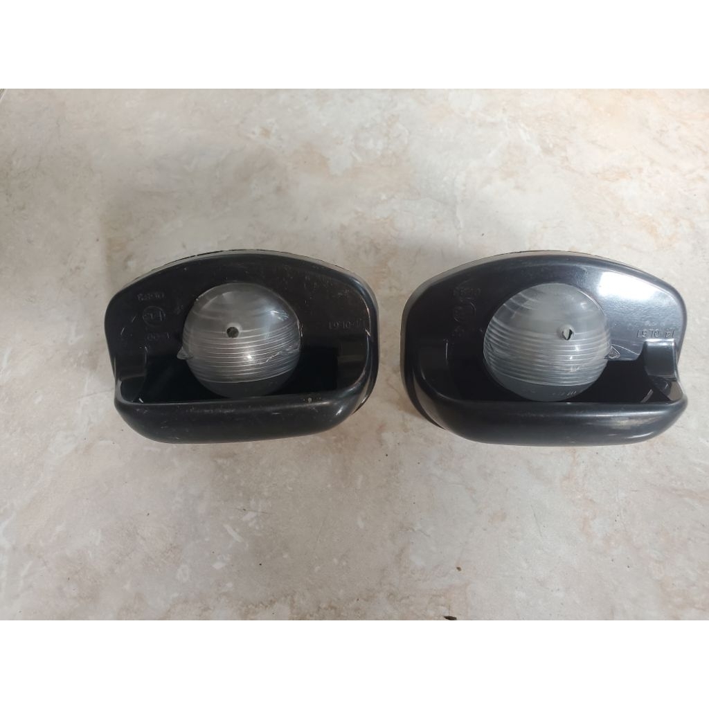 Lampu plat nomer grand max pick up