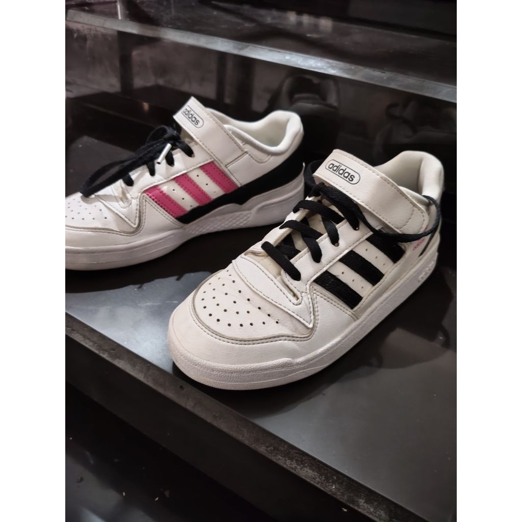 sepatu anak perempuan adidas