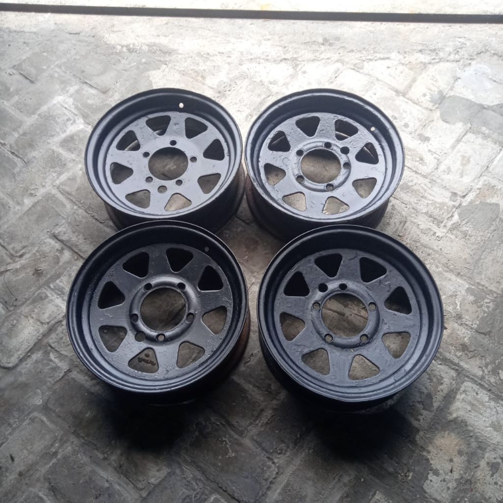 Velg Jimny lj80 atau velg mobil jimny lj80 tubles