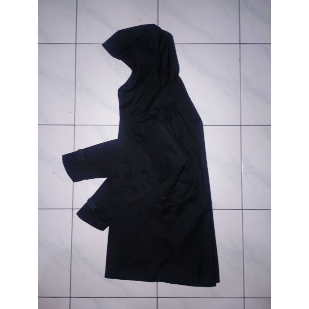 Uniqlo Blocktech (Hitam)