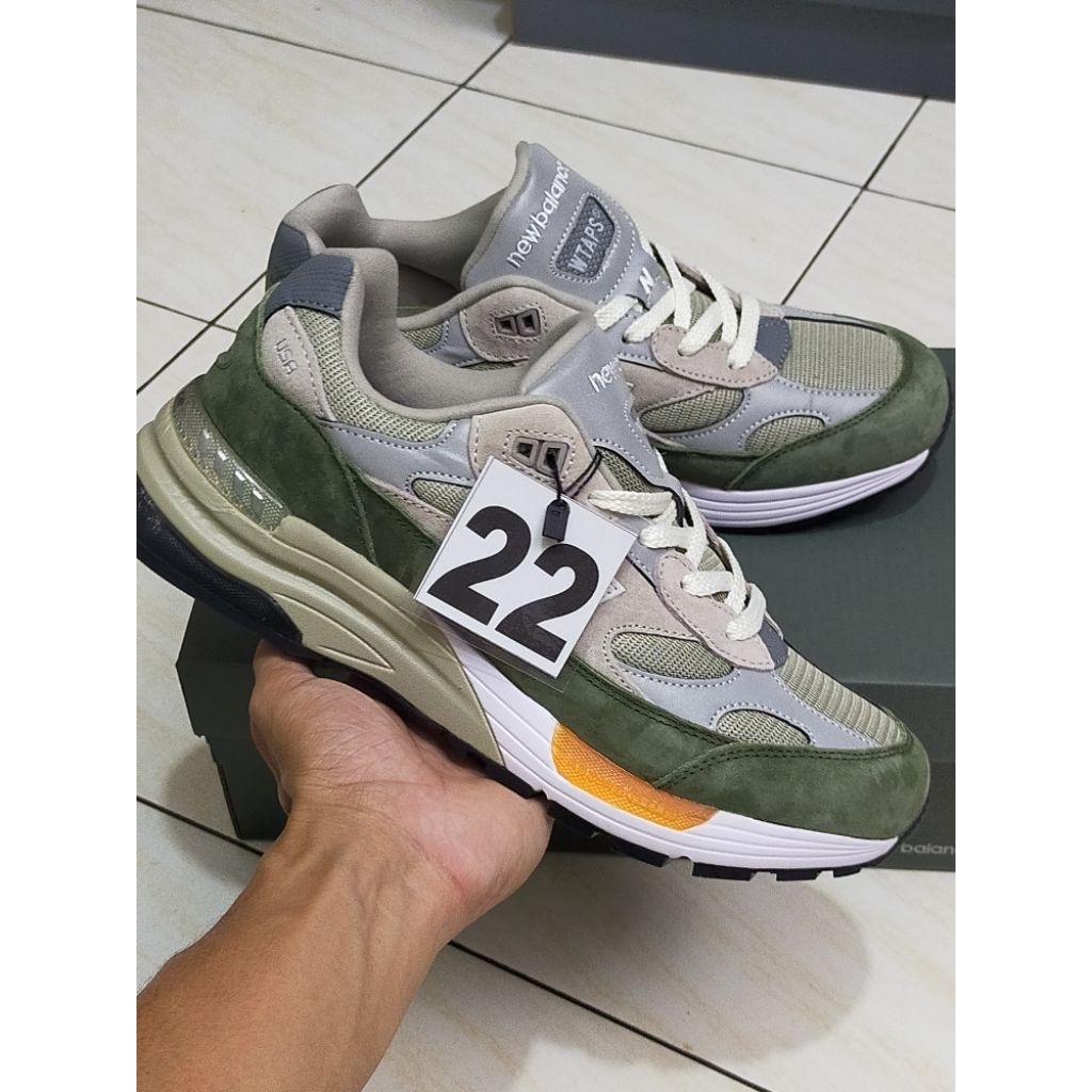 sepatu pria 992 wtaps etalase 22