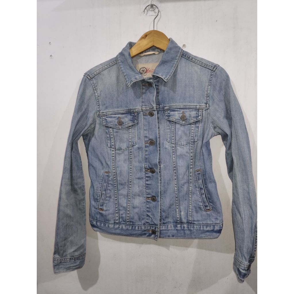 Jacket Denim Brand GAP Ripped