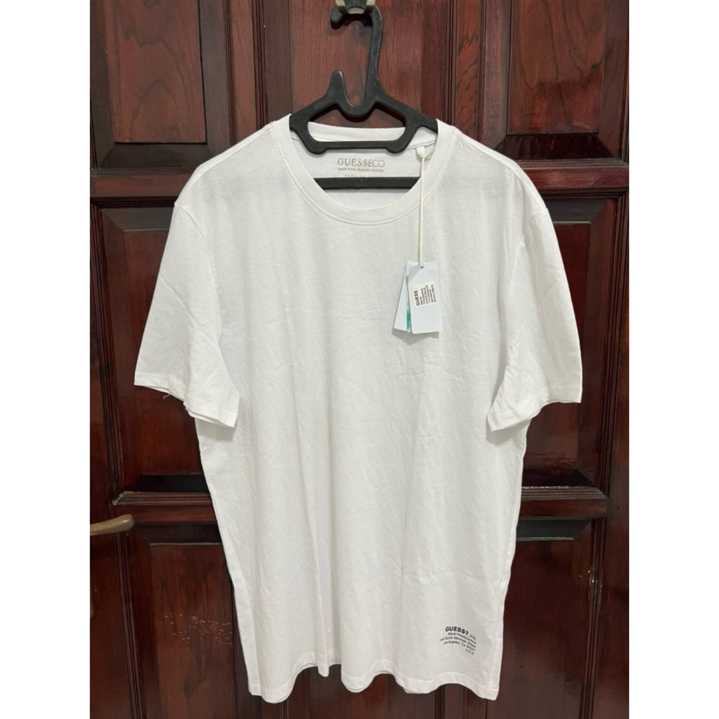 GUESS T-Shirt Original Brand NEW with Price Tag Size L Baju tshirt shirt sweater Kaos Branded Ori co