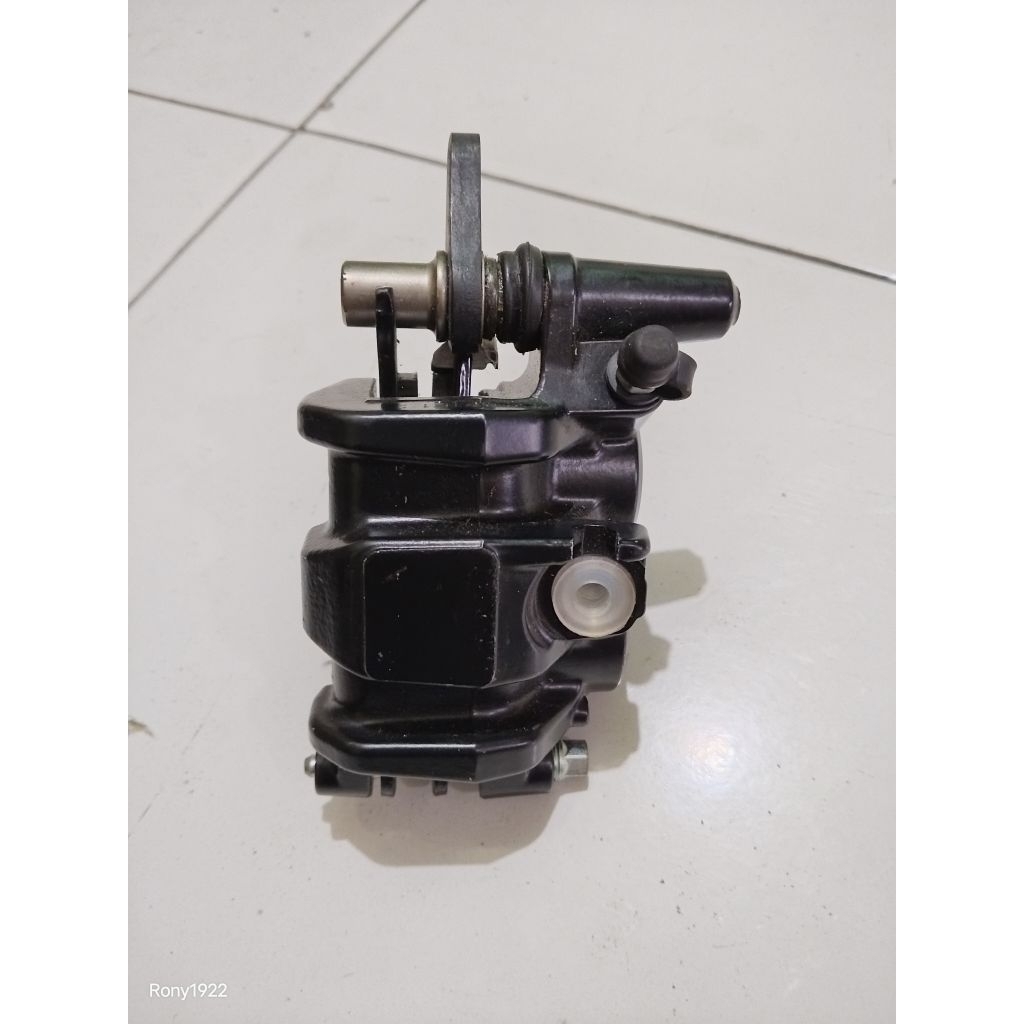 kaliper depan tiger revo