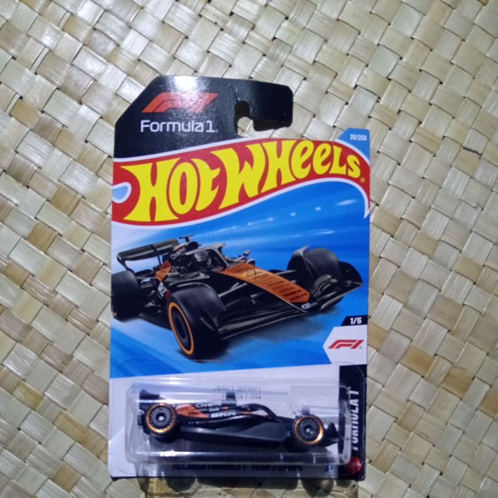 hotwheels f1 McLaren