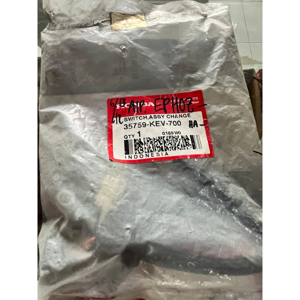 SWITCH NETRAL SUPRA X 100 35759-KEV-700