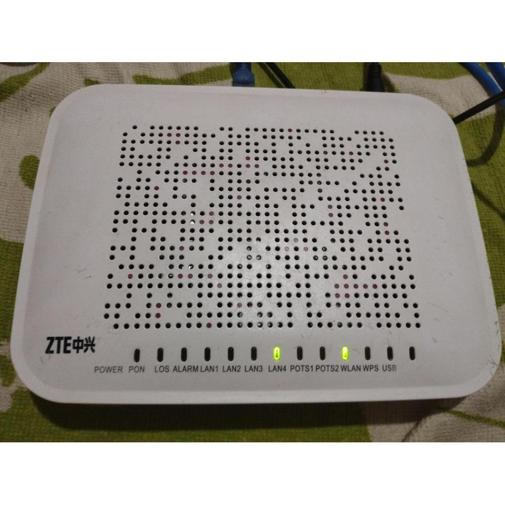 ZTE F660 GPON V3 tanpa antena (bekas)