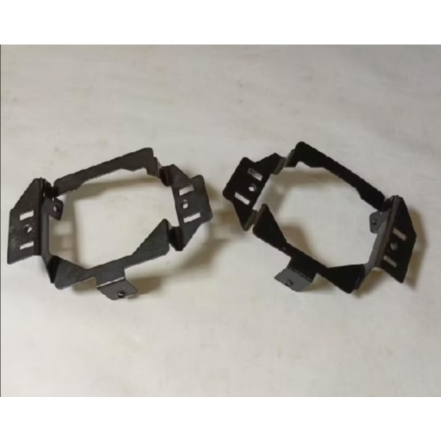 Breket Foglamp Dudukan Foglamp Nissan Grand Livina Tahun 2007 - 2012