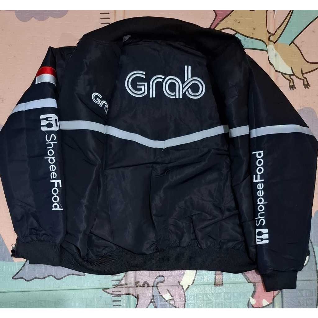 JAKET GRAB BLAK BALIK SOPI HITAM SEMUA GAK CEPET KOTOR KEREN BAHAN ANTI AIR ANTI ANGIN LOGONYA JUGA 