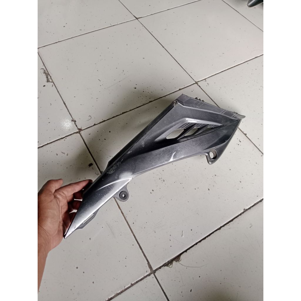 sayap bawah kanan Kawasaki Edge bekas original