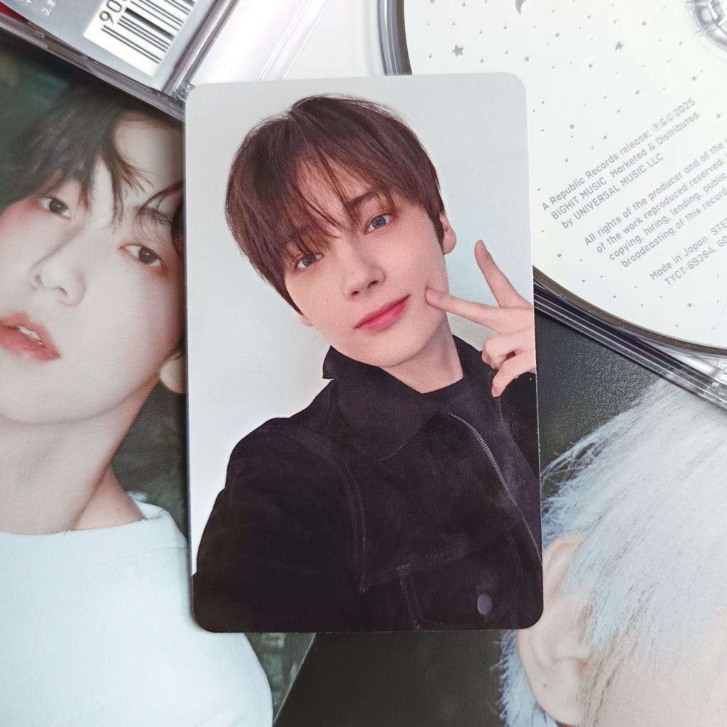 txt hueningkai photocard withmuu R2 together
