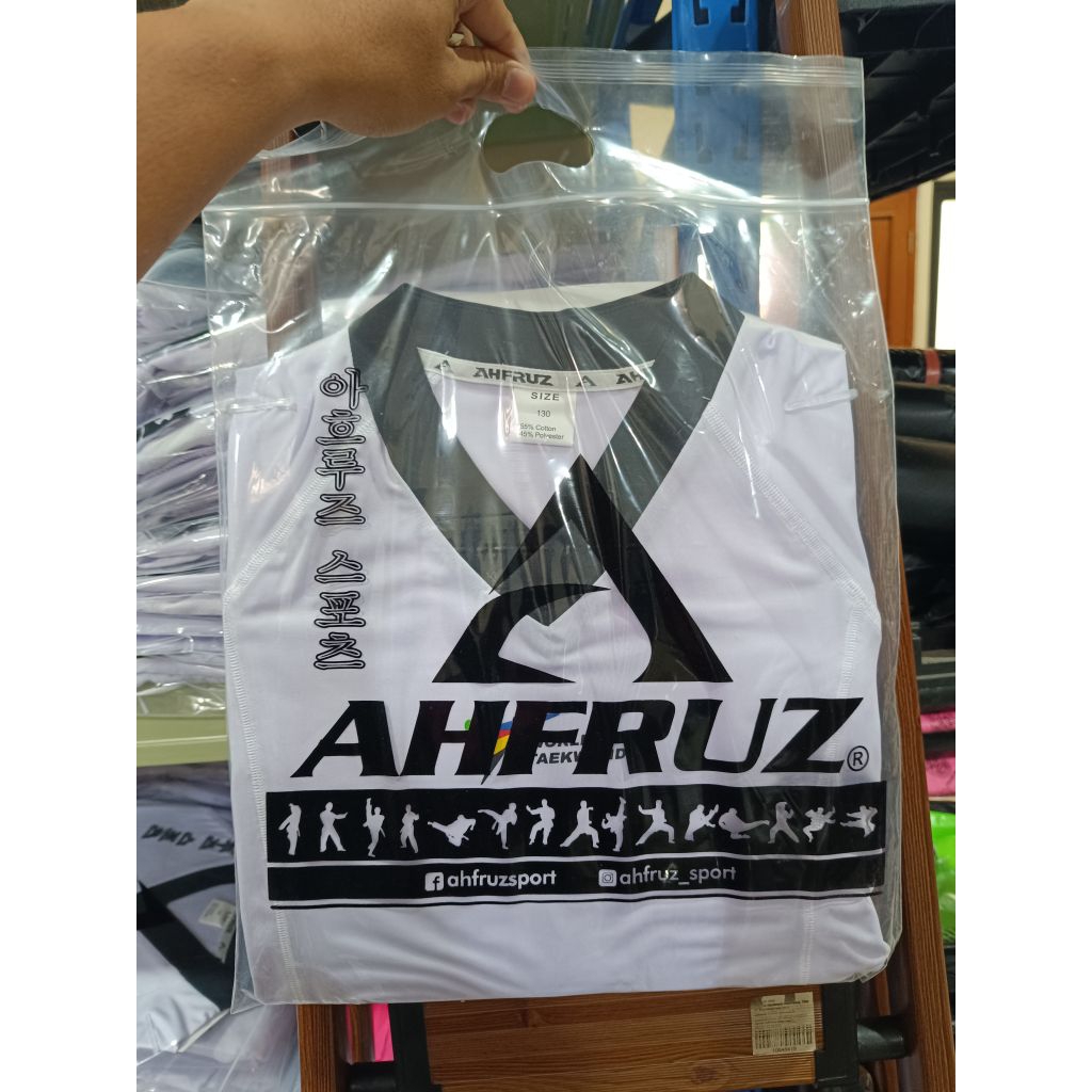 DOBOK OLYMPIC TAEKWONDO AHFRUZ BAHAN ADEM, NYAMAN,MELAR, BERKUALTITAS