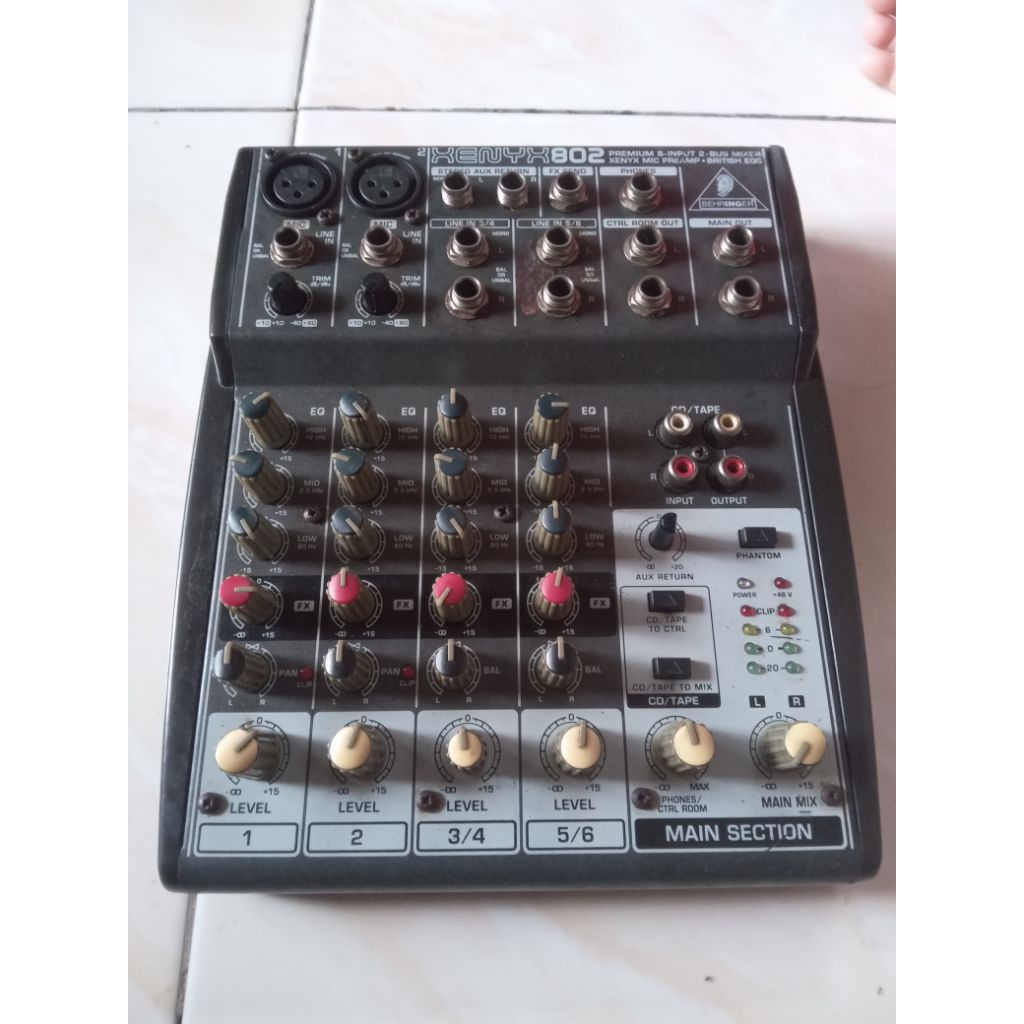 Mixer Behringer Xenyx 802 Second Normal