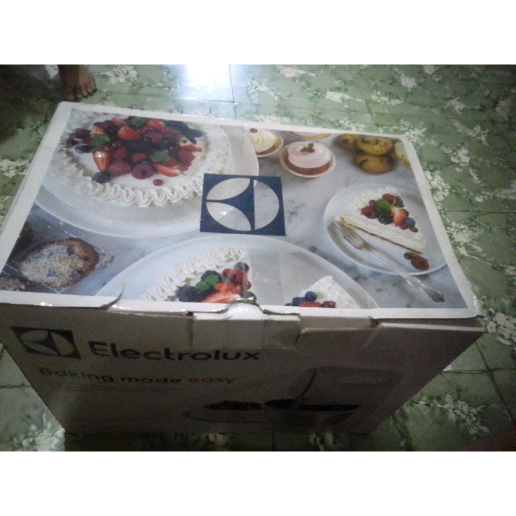stand mixer Electrolux bekas mulus jarang pakai