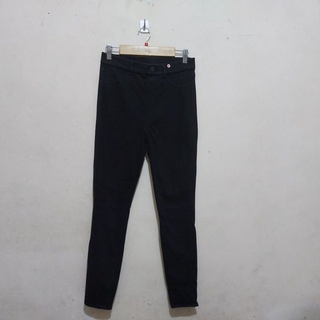 SALE Celana legging Heattech untuk wanita UNI(defect)*L