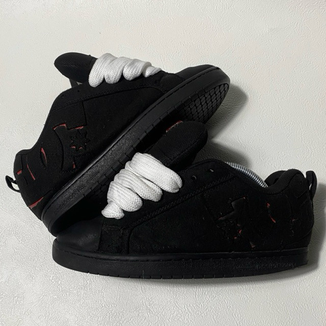 (SOLDOUT) Sepatu Skate Gemuk DC Court Graffik
