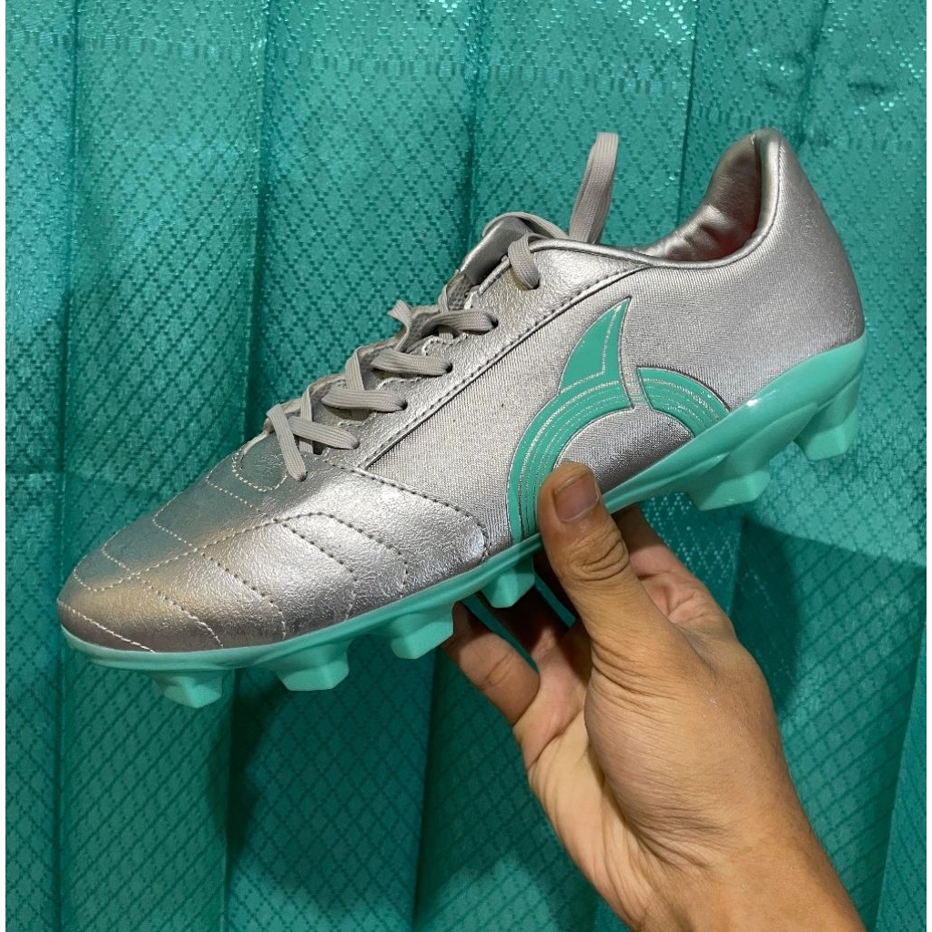 Sepatu Bola ORI Ortuseight Size 40